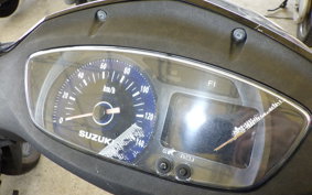 SUZUKI GSR125