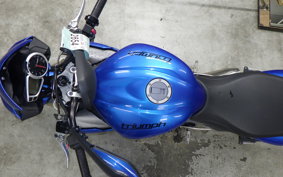 TRIUMPH STREET TRIPLE 85 2013