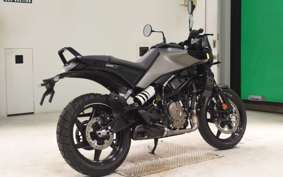 HUSQVARNA SVARTPILEN 250 2013