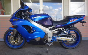 KAWASAKI ZX900R NINJA 2000 00E013