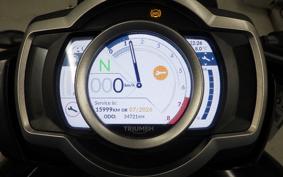 TRIUMPH ROCKET III R 2021