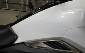 HONDA NM4 VULTUS -02 2014