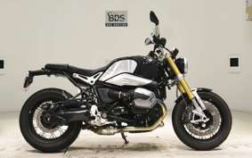 BMW R NINE T 2023