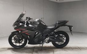 YAMAHA YZF-R25 RG10J