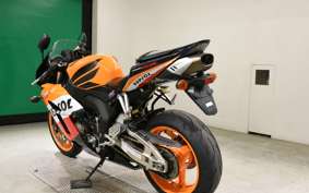 HONDA CBR1000RR 2005