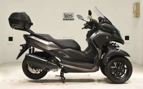 YAMAHA TRICITY 300 2024 SH21J