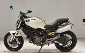 DUCATI MONSTER 696 2009
