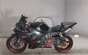 YAMAHA YZF-R1 2004 RN09