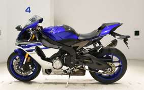 YAMAHA YZF-R1 2016