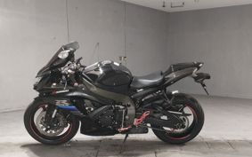 SUZUKI GSX-R750 2010 CW111