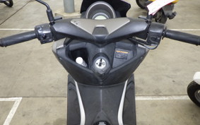 YAMAHA N-MAX SE86J