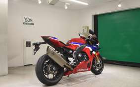HONDA CBR1000RR RSP 2018 SC82