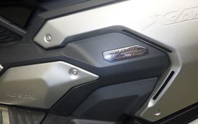 HONDA X-ADV 750 2026 RH21