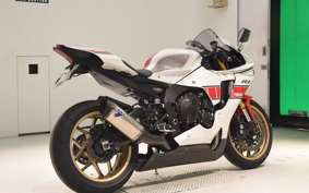 YAMAHA YZF-R1 2022