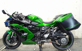KAWASAKI NINJA H2 SX SE 2018 ZXT02A