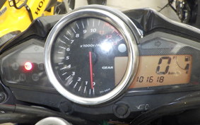 SUZUKI GSR250