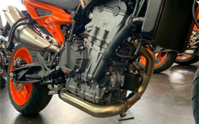 KTM 890 DUKE GP 2026 TU940