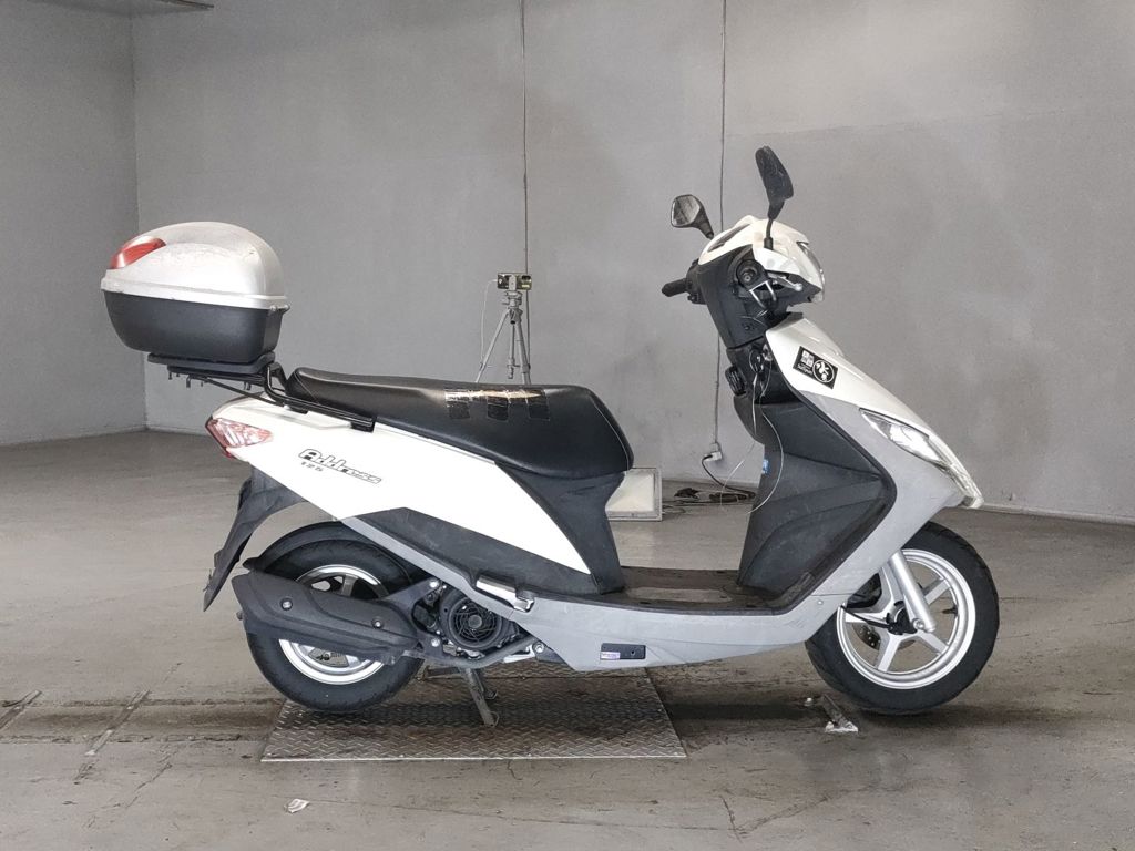 Фото Suzuki ADDRESS V125 с японского аукциона