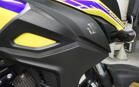SUZUKI Vｽﾄﾛｰﾑ650XTA 2023 C733M