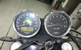 MOTO GUZZI V7 SPECIAL 2023