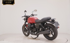 MOTO GUZZI V7 STONE 2023