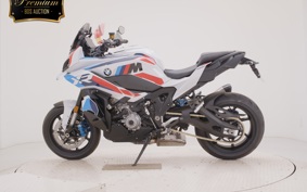BMW M1000XR 2025