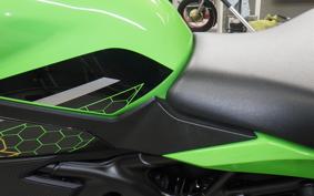 KAWASAKI ZX-25R ZX250E