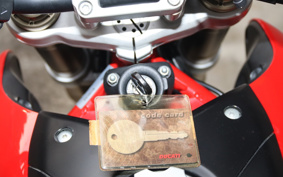 DUCATI  DUCATI  HYPERMOTARD 1100S 2010 ZDMB100AA8B