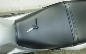 SUZUKI GSX250FX 2000 ZR250C