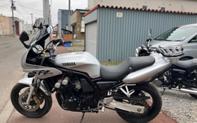YAMAHA FZ400 1997 4YR