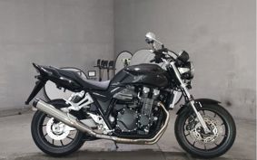 HONDA CB1300SF SUPER FOUR 2025 SC54