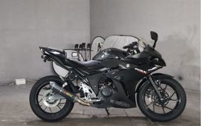 SUZUKI GSX250 R DN11A
