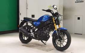 YAMAHA XSR155 2015