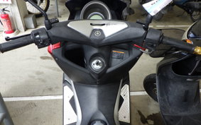 YAMAHA N-MAX SE86J