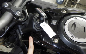 HONDA CB650R 2025 RH17