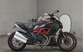 DUCATI DIAVEL CARBON 2011 G100AB