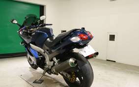 KAWASAKI ZZ1200 NINJA R 2005 ZXT20C