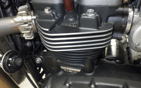 TRIUMPH BONNEVILLE BOBBER 2020