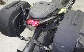 TRIUMPH STREET TRIPLE RS 2022