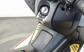 YAMAHA N-MAX 155 ABS SG66J