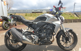HONDA CB250R MC52
