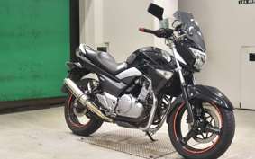 SUZUKI GSR250