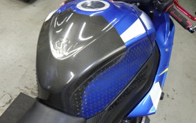 SUZUKI GSX-R1000 2015