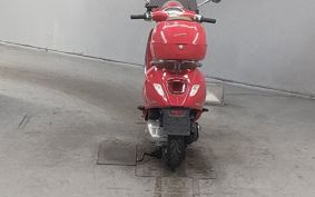 VESPA PRIMA BEIGE RA150 ..
