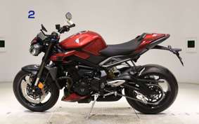 TRIUMPH STREET TRIPLE RS 2026
