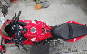 HONDA CBR650R E-Clutch 2025 RH17