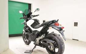 SUZUKI ｸﾞﾗﾃﾞｨｳｽ400 2014 VK58A