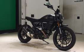 DUCATI SCRAMBLER ICON 2025