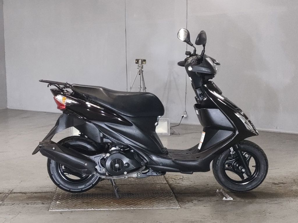 Фото Suzuki ADDRESS V125 с японского аукциона
