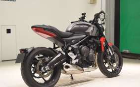 TRIUMPH TRIDENT 660 2024